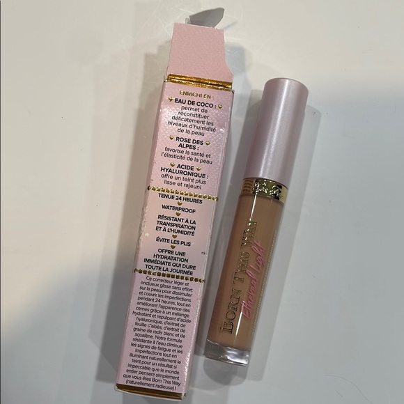 Too Faced Cream Concealer Full Coverage Makeup - Picture 5 of 5